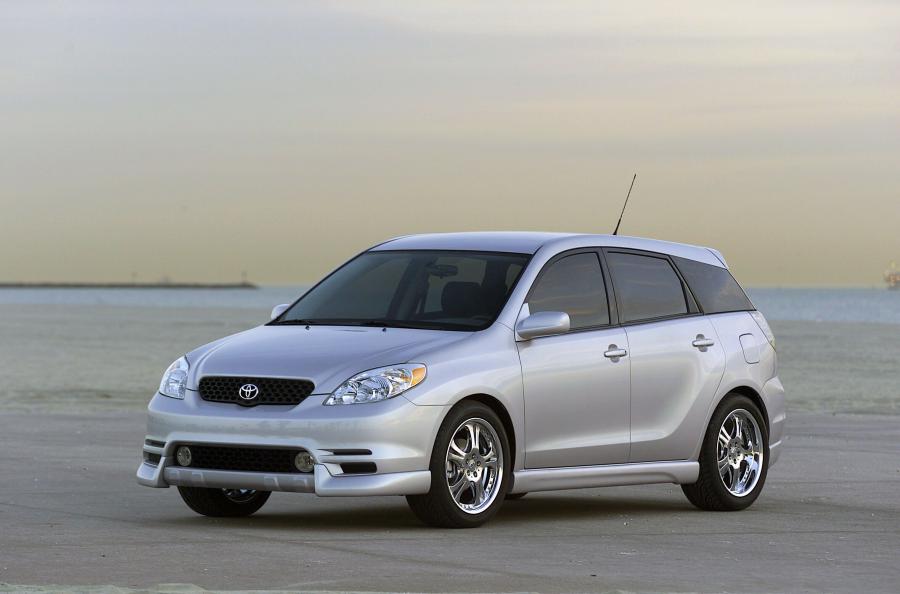  Toyota Corolla Matrix Concept (E130) 2001 года  (фото 13 из 34)